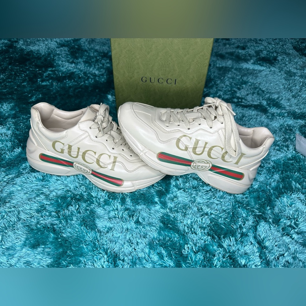 Gucci shoes women’s size 39(us8)
